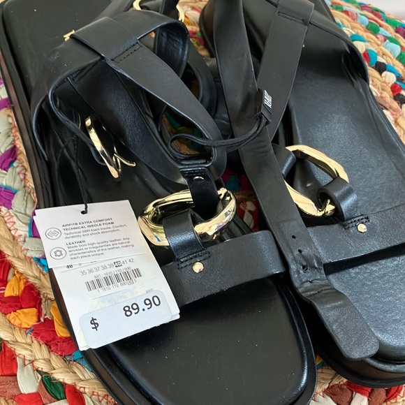 NWT Zara Black Sandals with Gold Accents - Picture 2 of 6